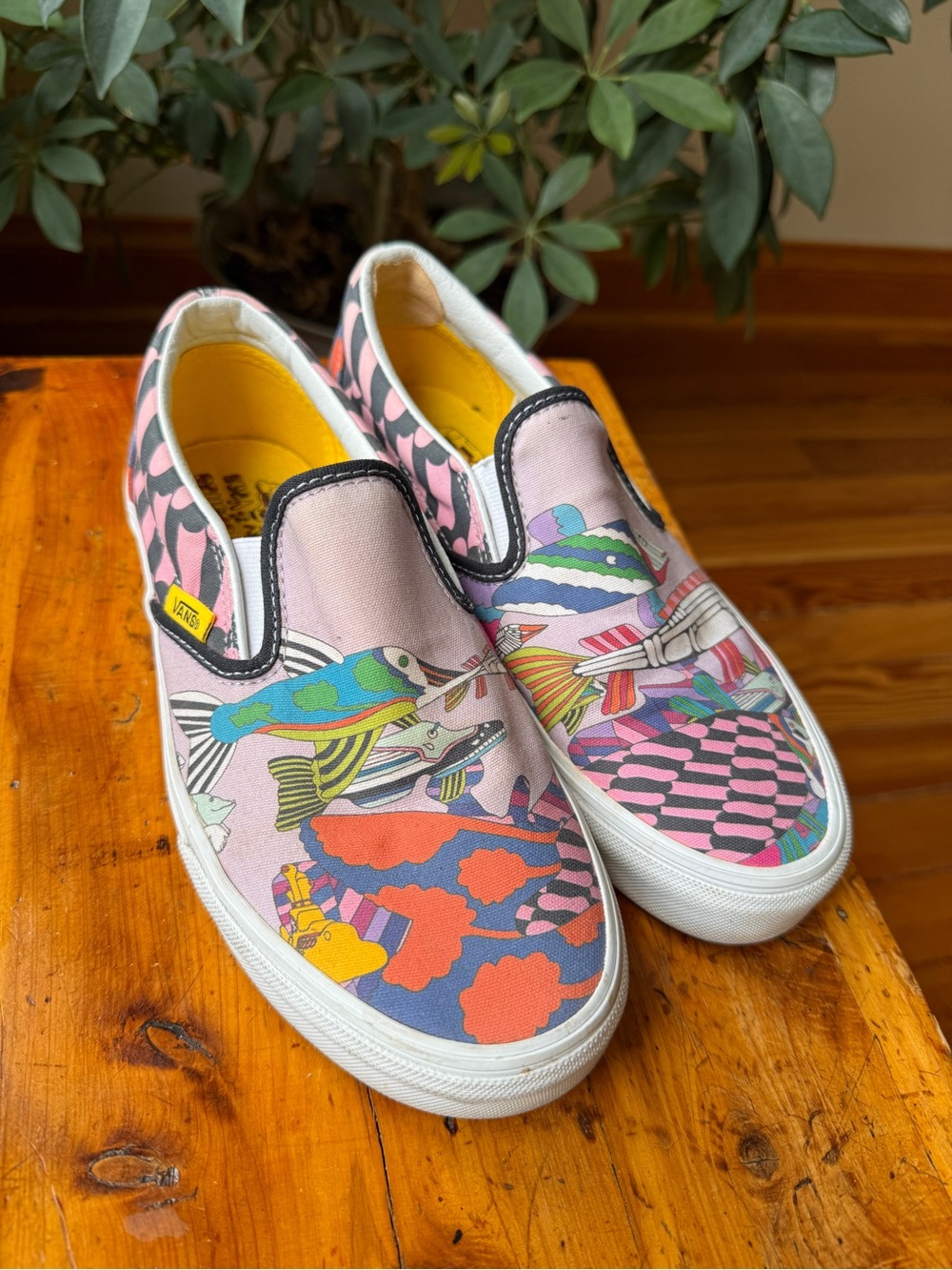 Beetles yellow submarine vans sea of monsters